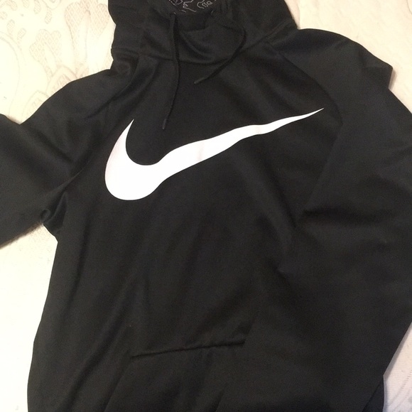Nike dri-fit hoodie - Picture 2 of 3